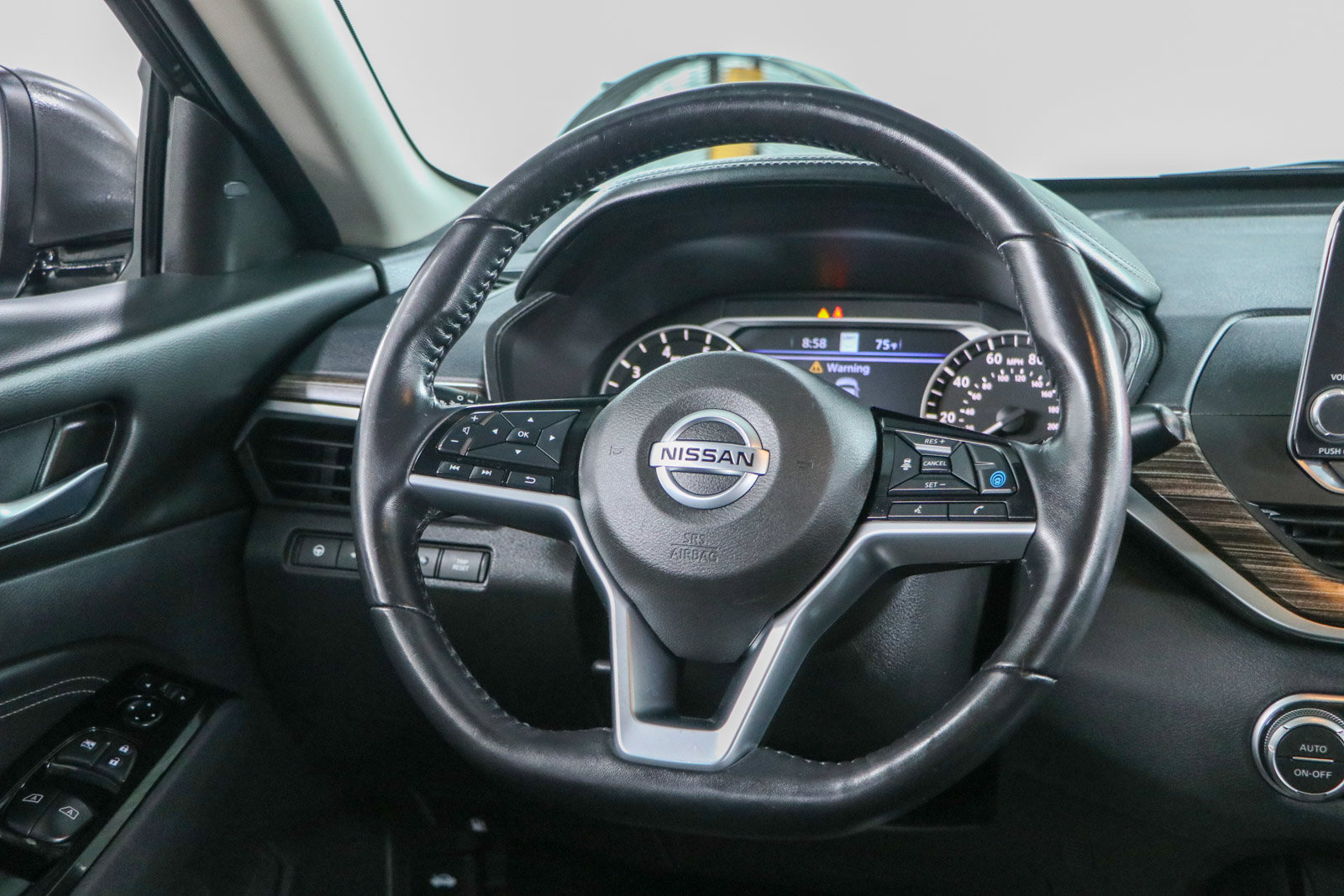 Used 2021 Nissan Altima 2.5 SL FWD image 12
