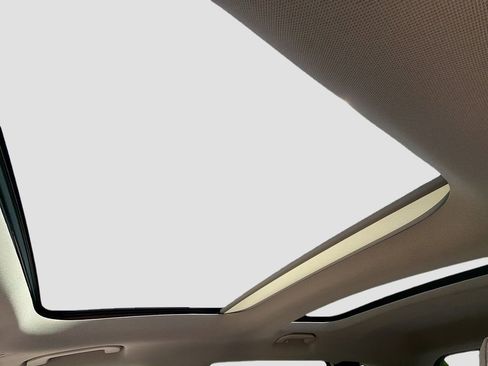 Used 2022 Mercedes-Benz GLB 250 4MATIC image 18