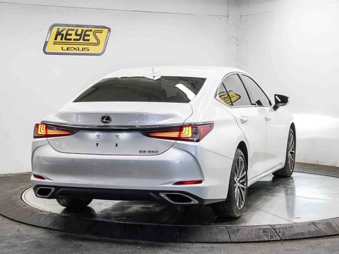 Used 2023 Lexus ES 350 w/ Premium Package FWD image 4