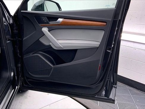 Certified 2021 Audi Q5 2.0T Premium Plus w/ Premium Plus Package image 24