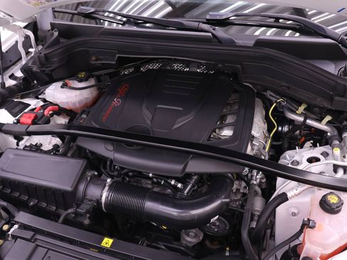Certified 2024 Alfa Romeo Stelvio Veloce AWD/4WD image 25