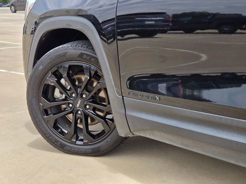 Used 2019 GMC Terrain SLT w/ Preferred Package FWD image 30