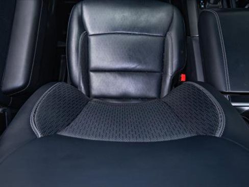 Used 2024 Ford F150 Lariat image 36