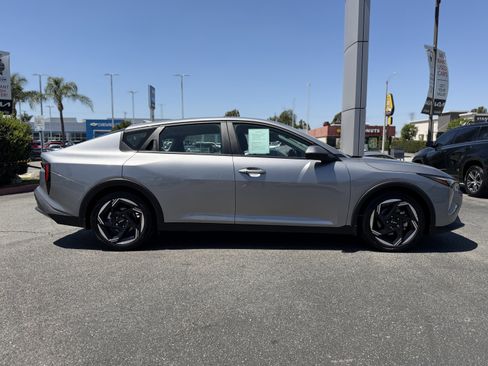 Certified 2025 Kia K4 EX image 9