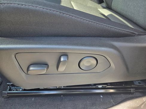New 2026 Chevrolet Colorado W/T w/ WT Custom Package AWD/4WD image 17