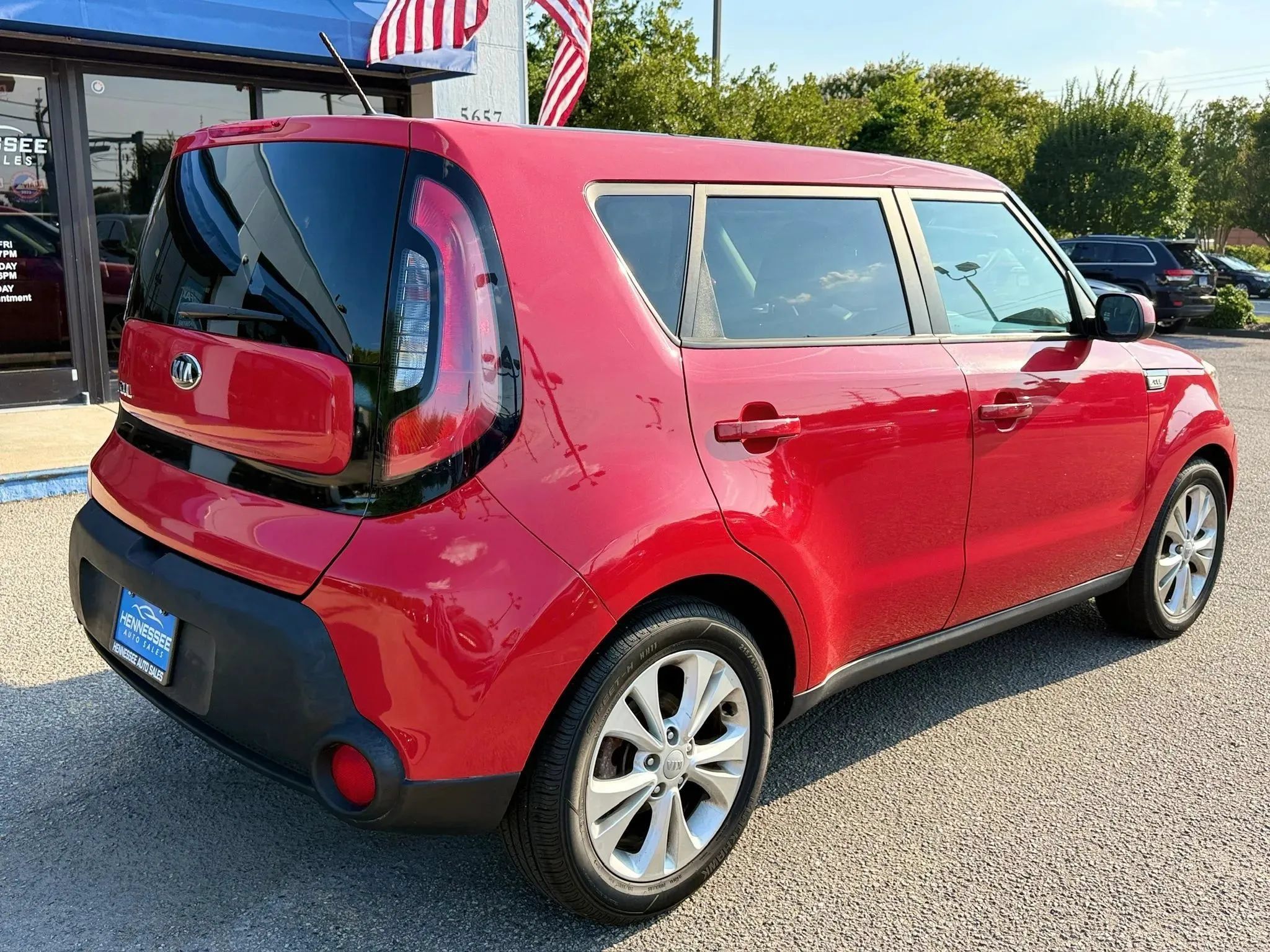 Used 2015 Kia Soul + FWD image 23