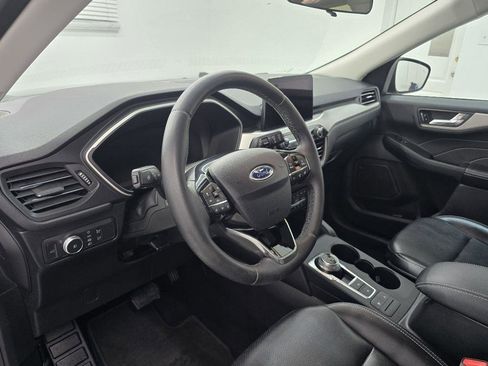 Used 2021 Ford Escape SEL w/ Technology Package FWD image 10