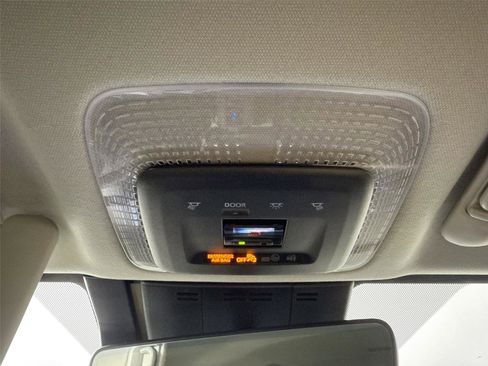 Certified 2024 Toyota Prius XLE image 6