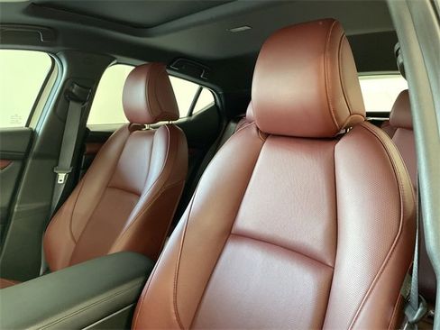 Used 2025 MAZDA MAZDA3 Hatchback w/ Appearance Package image 19