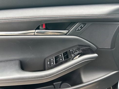 Used 2025 MAZDA MAZDA3 s image 11