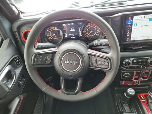 Used 2024 Jeep Wrangler Unlimited Rubicon image 27