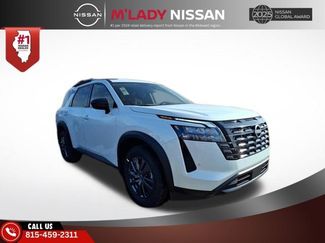 New 2026 Nissan Pathfinder SV 360° Tour