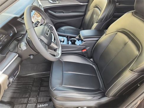 Used 2023 Jeep Grand Cherokee L Limited w/ Luxury Tech Group II image 20