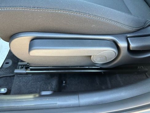 New 2026 Hyundai Kona SE image 13