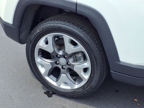 Used 2018 Jeep Compass Limited AWD/4WD image 24