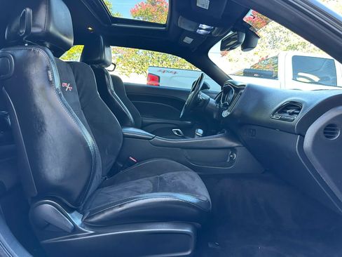 Used 2015 Dodge Challenger R/T Scat Pack w/ Scat Pack Appearance Package RWD image 28
