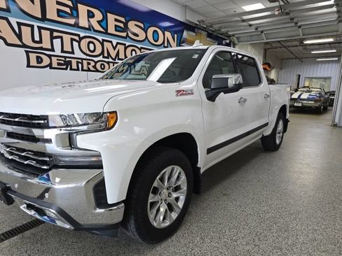 Used 2020 Chevrolet Silverado 1500 LTZ w/ LTZ Premium Package AWD/4WD image 1