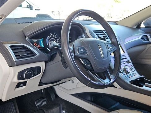 Used 2018 Lincoln MKZ Reserve w/ Technology Package image 11