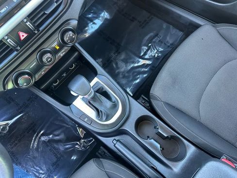 Used 2023 Kia Forte LXS image 32