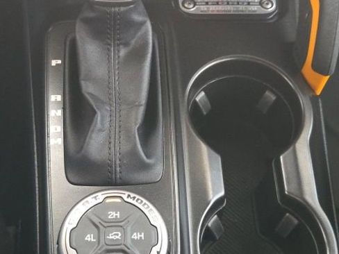 Used 2022 Ford Bronco Badlands image 34