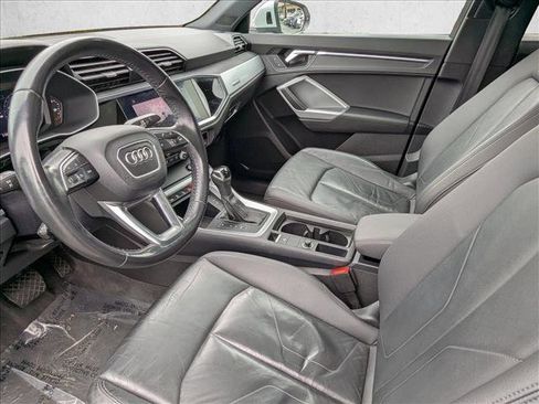 Used 2020 Audi Q3 2.0T Premium w/ Convenience Package image 16