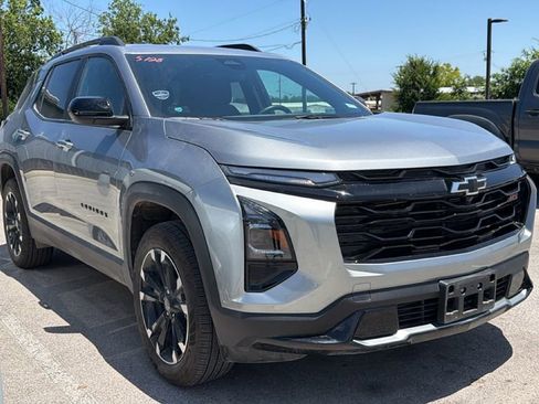 Used 2026 Chevrolet Equinox RS w/ Convenience Package III FWD image 3