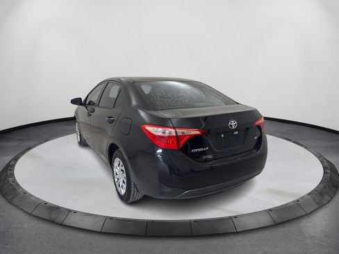 Used 2018 Toyota Corolla LE image 7