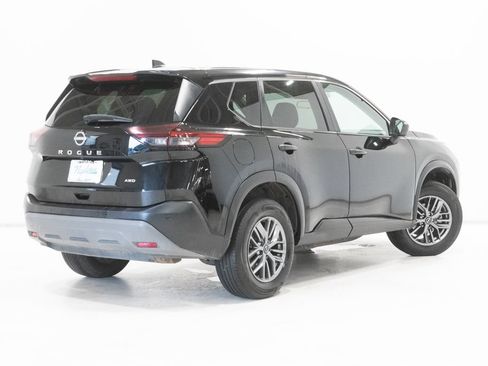Used 2023 Nissan Rogue S AWD/4WD image 27