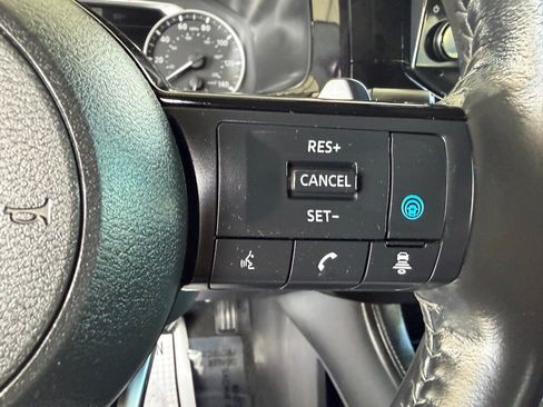Used 2022 Nissan Pathfinder SL w/ SL Premium Package FWD image 15