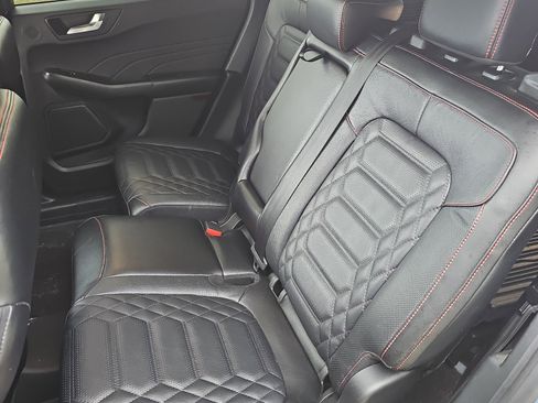 Used 2023 Ford Escape ST-Line Elite w/ Premium Technology Package AWD/4WD image 16