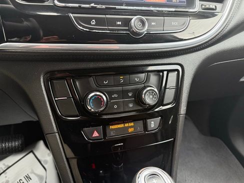 Used 2019 Buick Encore Preferred image 9