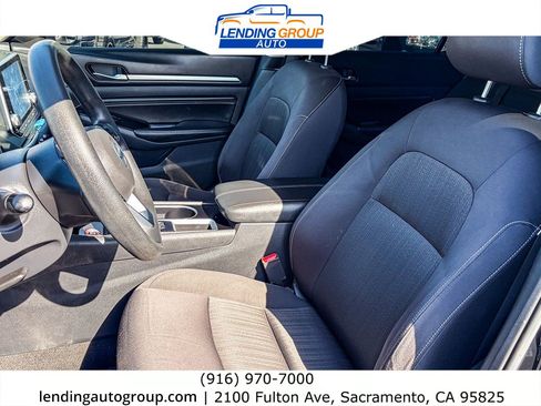 Used 2021 Nissan Altima 2.5 SV FWD image 16