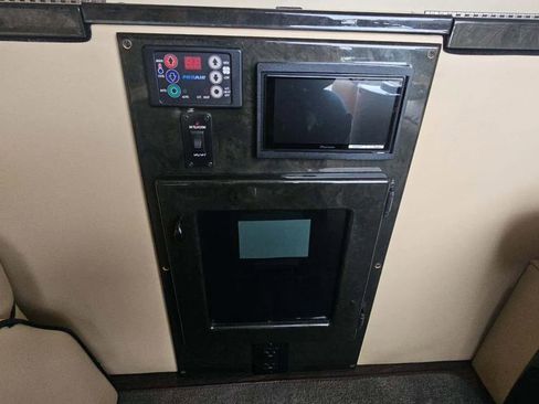 Used 2017 Mercedes-Benz Sprinter 3500 w/ Active Safety Plus Package image 14