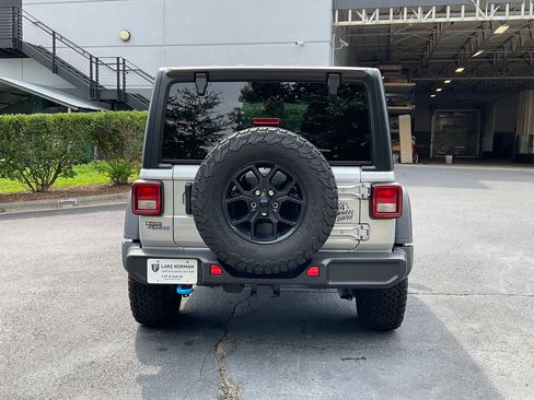 Used 2024 Jeep Wrangler Unlimited AWD/4WD image 6