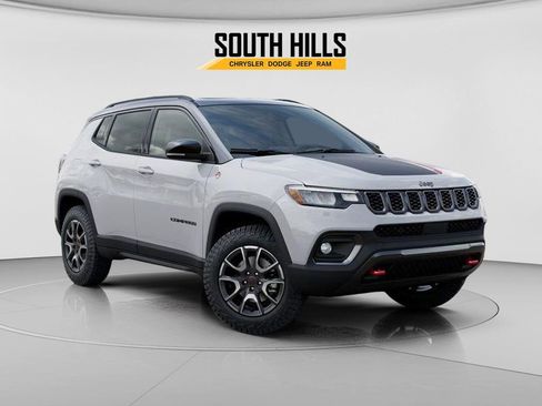 New 2026 Jeep Compass Trailhawk w/ Sun, Sound & Navigation Group image 5