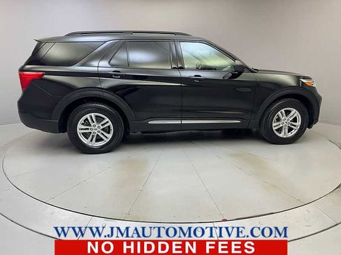 Used 2020 Ford Explorer XLT w/ Comfort Package image 6