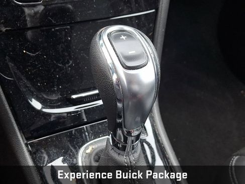 Used 2018 Buick Encore Premium w/ Experience Buick Package AWD/4WD image 15