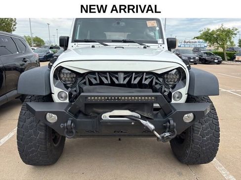 Used 2015 Jeep Wrangler Unlimited Sport w/ Quick Order Package 24S AWD/4WD image 2