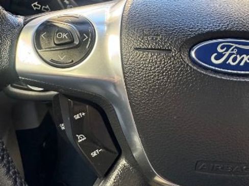 Used 2016 Ford C-MAX SE image 18