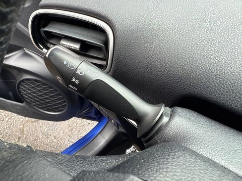 Used 2016 Toyota Prius Three image 30