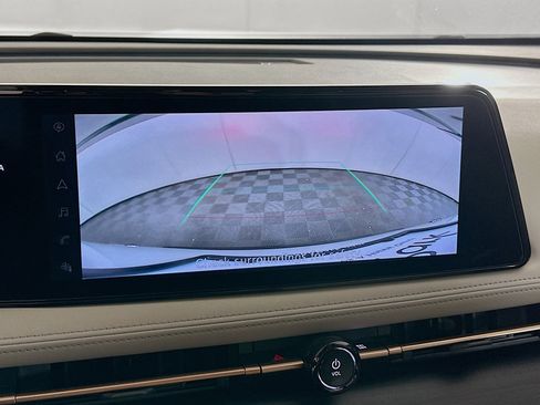 Used 2023 Nissan Ariya FWD image 23