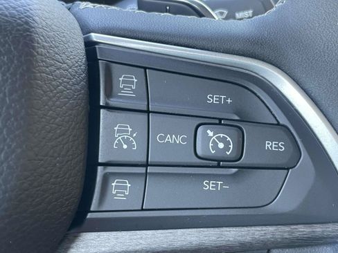 Used 2024 Jeep Grand Cherokee Limited 4xe AWD/4WD image 21
