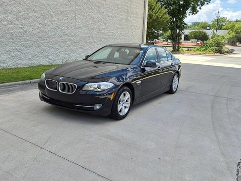 Used 2012 BMW 528i xDrive Sedan AWD/4WD image 2