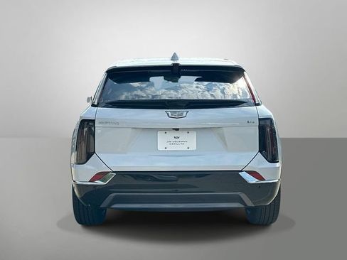 New 2027 Cadillac Optiq Premium Luxury w/ LPO, Floor Liner Package AWD/4WD image 15