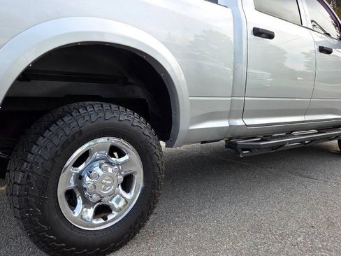 Used 2013 RAM 2500 Tradesman w/ Chrome Appearance Group AWD/4WD image 15
