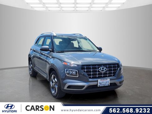 Used 2025 Hyundai Venue SEL FWD image 1