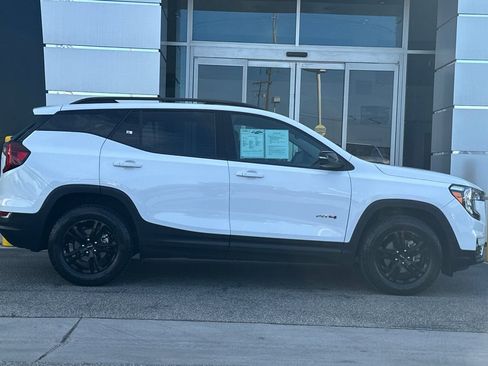 Certified 2022 GMC Terrain AT4 image 3