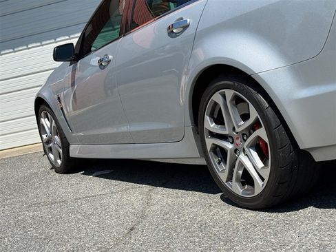 Used 2017 Chevrolet SS RWD image 21