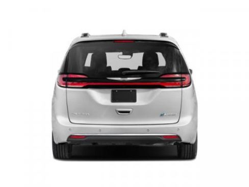 Used 2023 Chrysler Pacifica Touring-L image 8