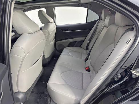 Used 2019 Toyota Camry XSE w/ Navigation Package image 40